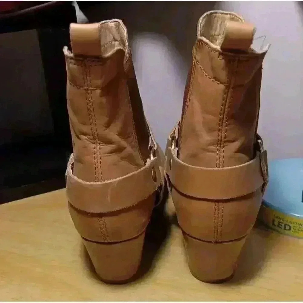ERAM‎ Tan Ankle Leather Boots With A Metal Buckle Almond Toe Size Size 38/7½ - Picture 4 of 6